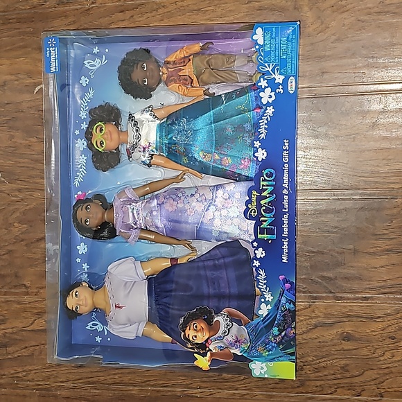Disney Toys Disney Encanto Doll Gift Set Poshmark
